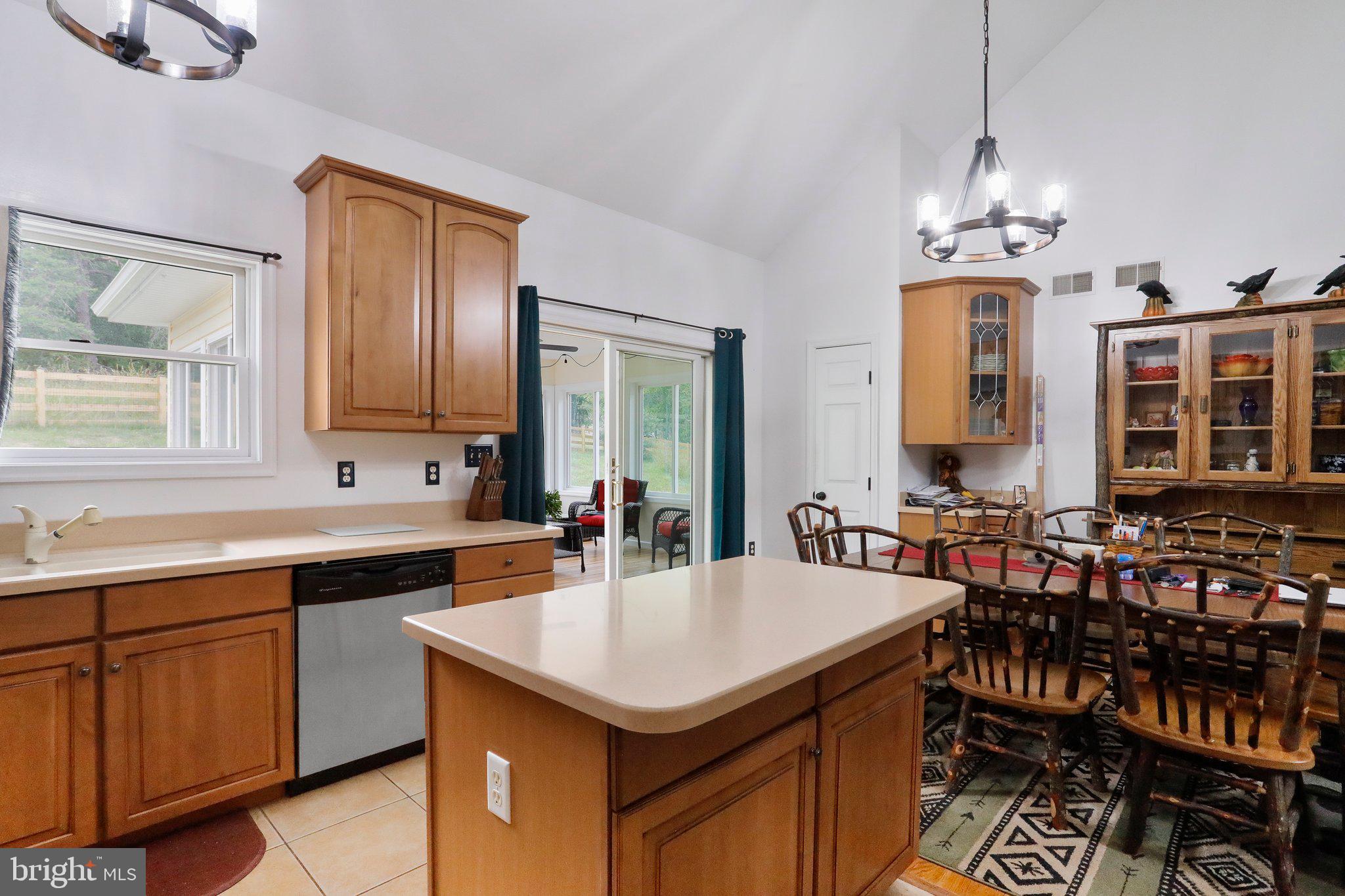 96 Woodbrier Road Berkeley Springs, WV 25411 - Photo 16 of 34 Kitchen