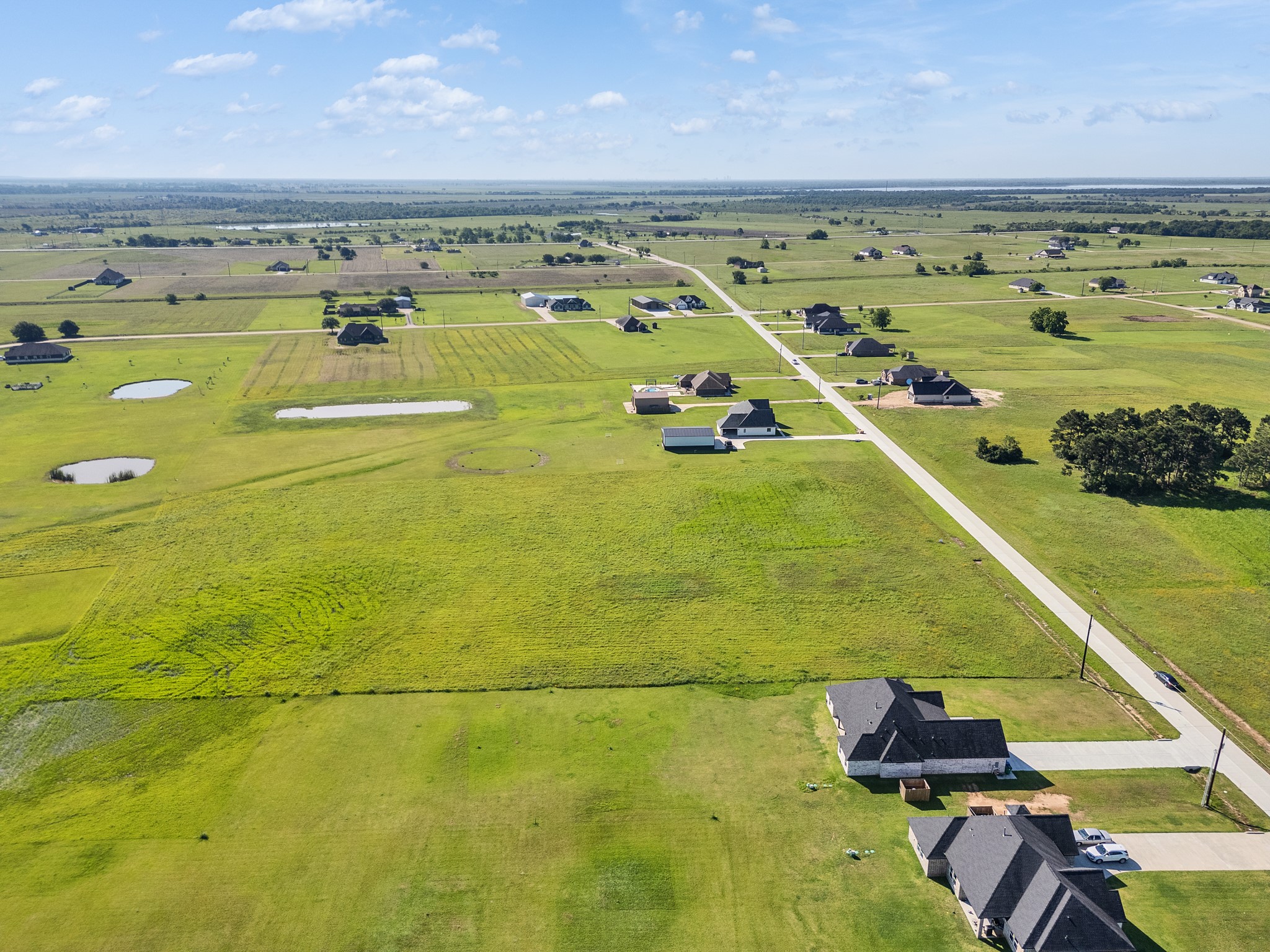 602 Longhorn Trail Angleton, TX 77515 - Photo 8 of 9 a view of an ocean view