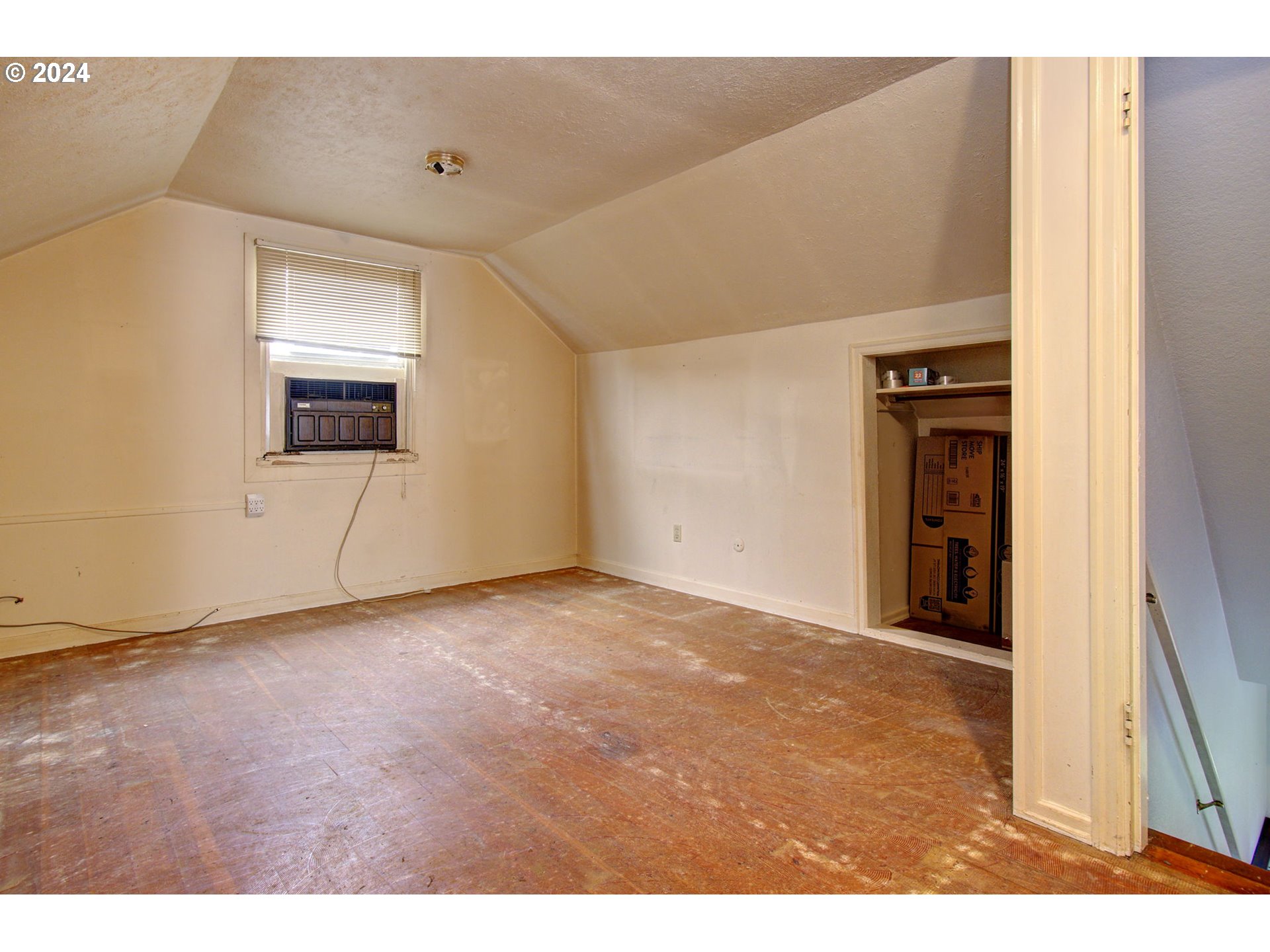 168 Southeast Whitney Street Camas, WA 98607 - Photo 22 of 32 a view of an empty room with wooden floor
