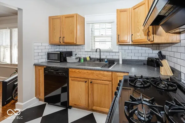 $2,600 | 6140 Winthrop Avenue, Indianapolis, IN 46220