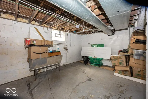 $2,600 | 6140 Winthrop Avenue, Indianapolis, IN 46220