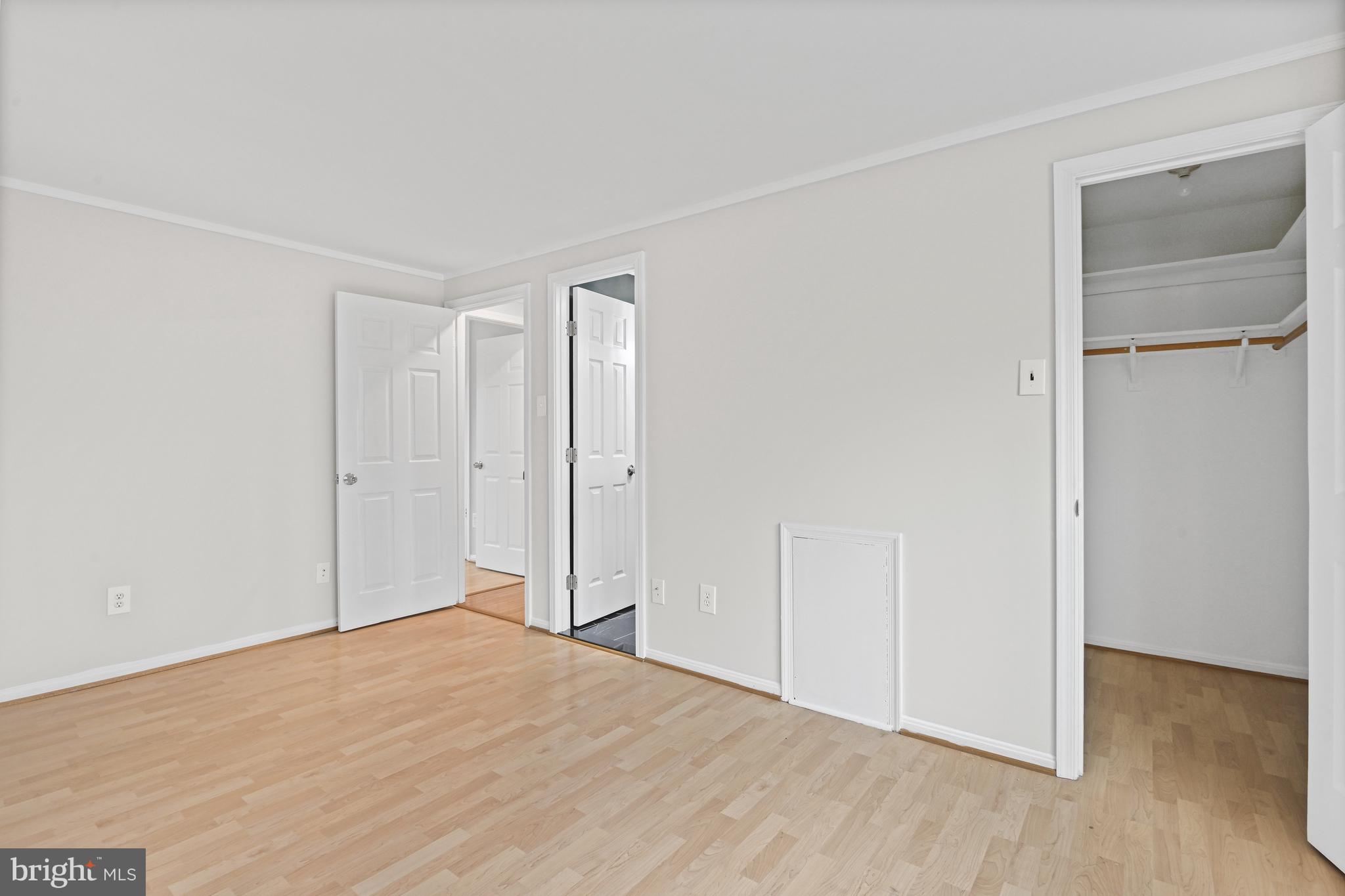 532 Merlins Lane Herndon, VA 20170 - Photo 20 of 42 a view of empty room