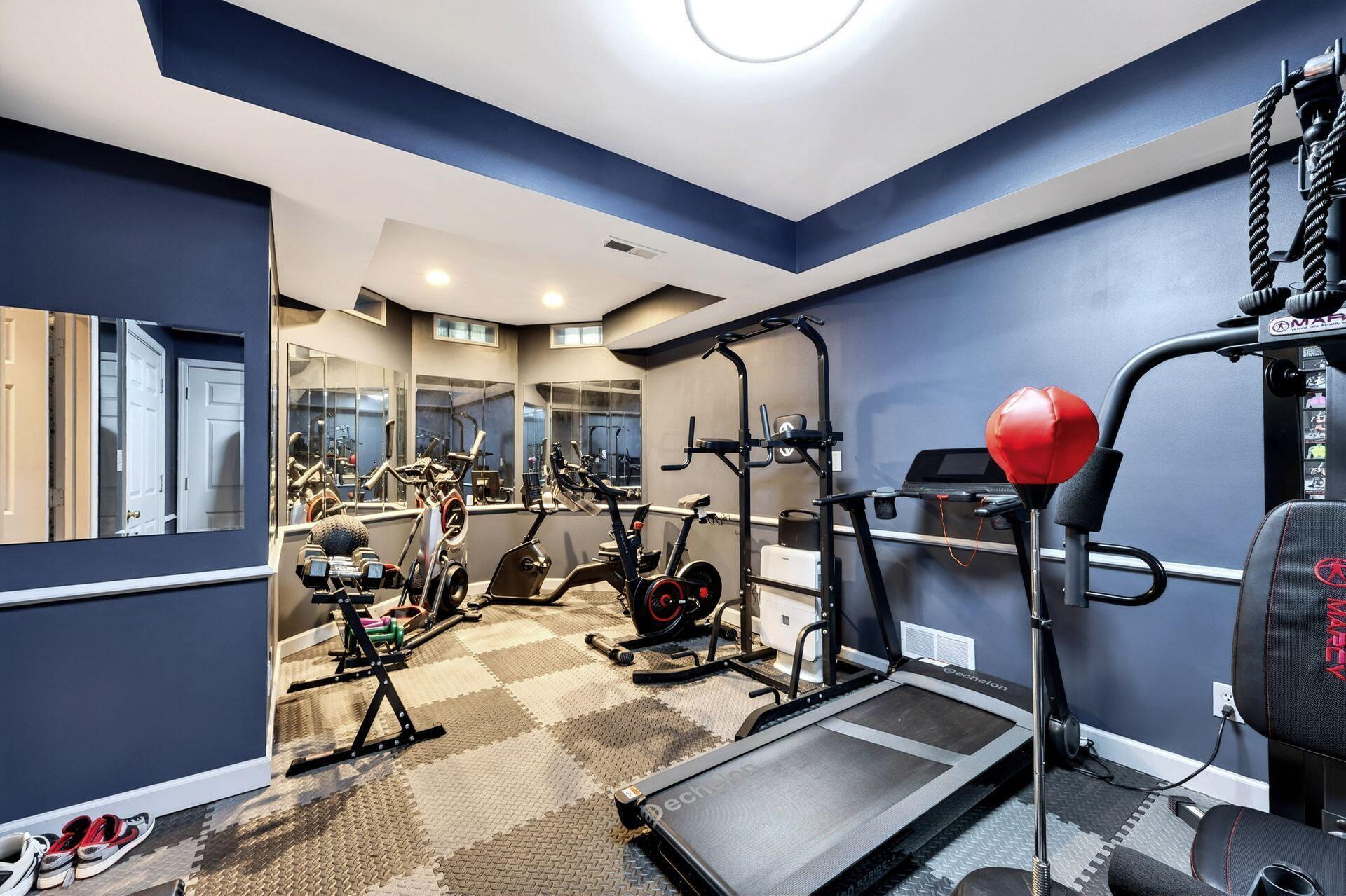 2433 Brookwood Road Columbus, OH 43209 - Photo 69 of 105 Exercise Room