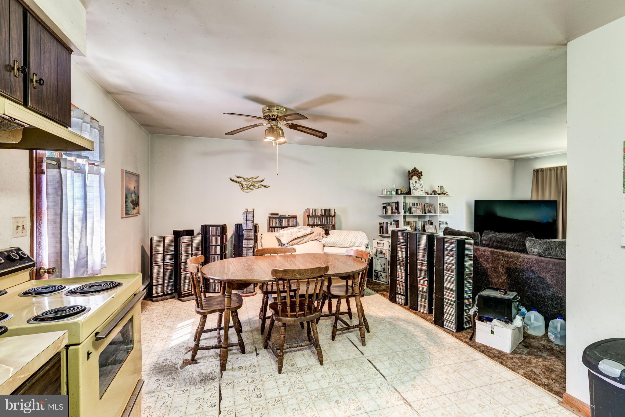 1505 R Brehm Road Westminster, MD 21157 - Photo 11 of 40 Gallery Image 11