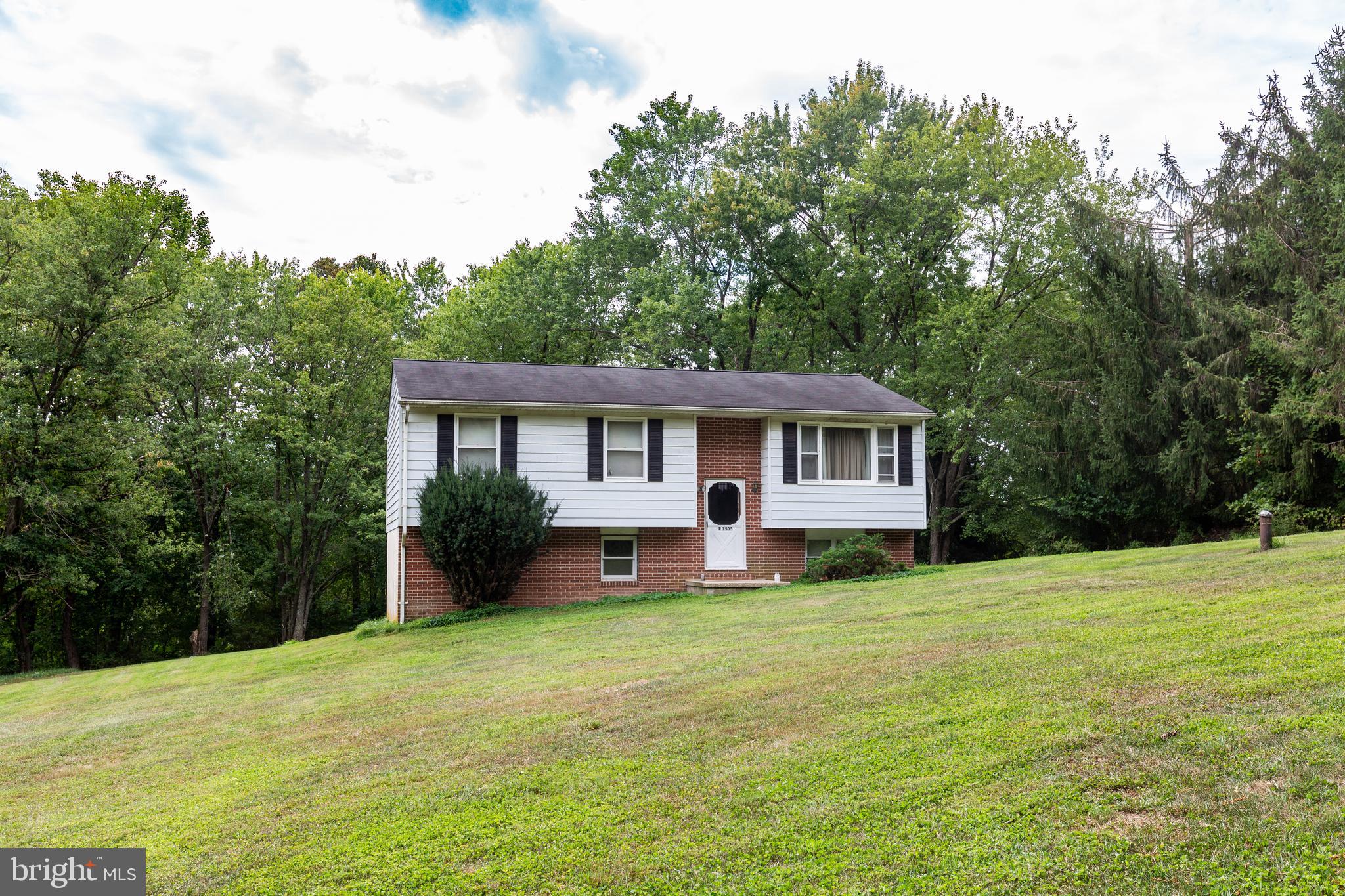 1505 R Brehm Road Westminster, MD 21157 - Photo 3 of 40 Gallery Image 3