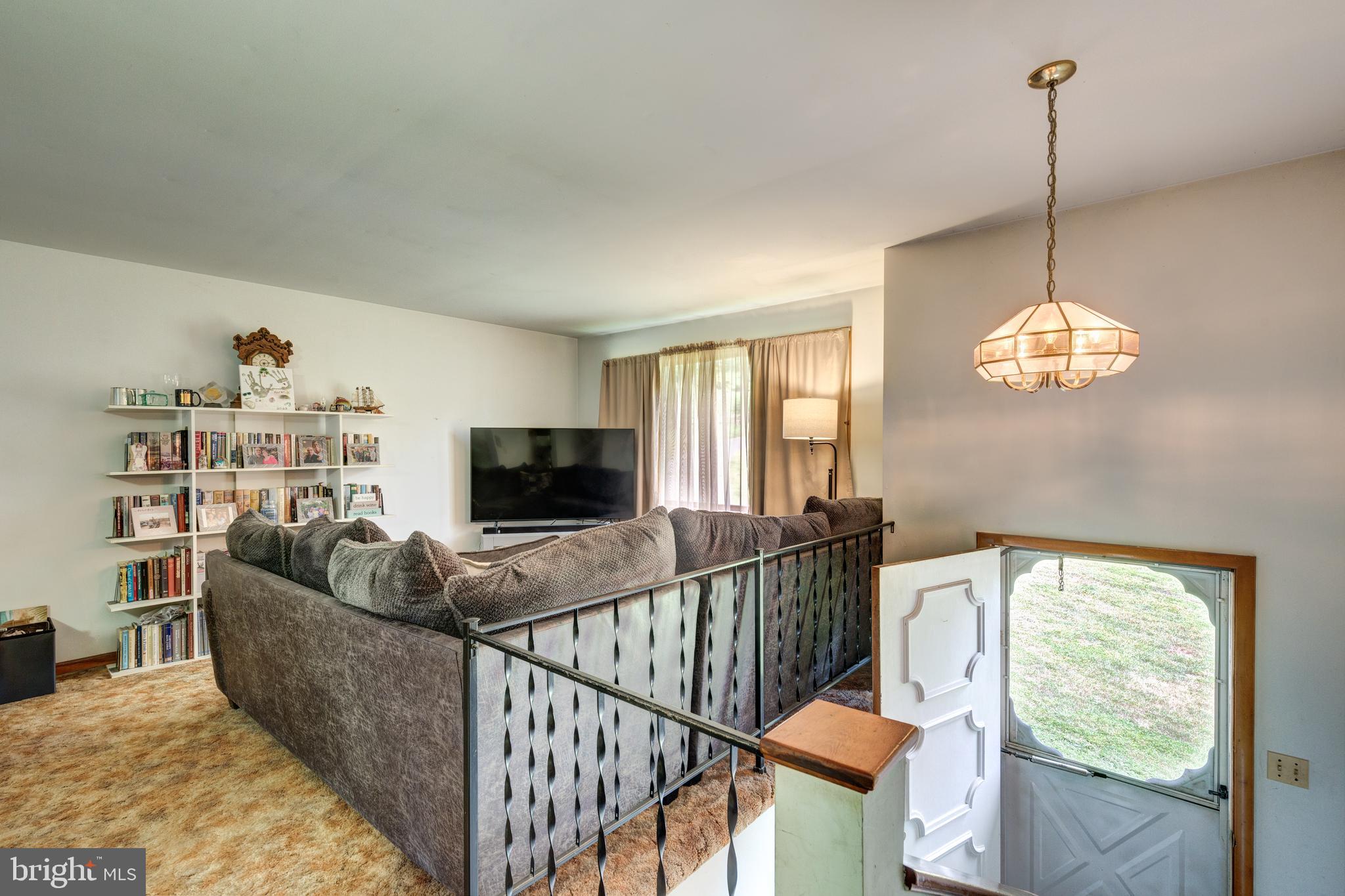 1505 R Brehm Road Westminster, MD 21157 - Photo 4 of 40 Gallery Image 4