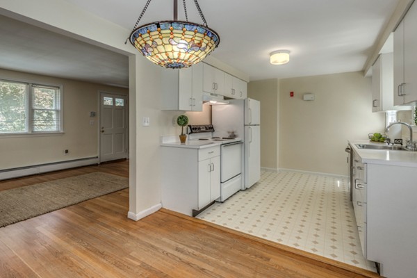 36 Charles Road, Unit 36 Winchester, MA 01890 - Photo 9 of 20
