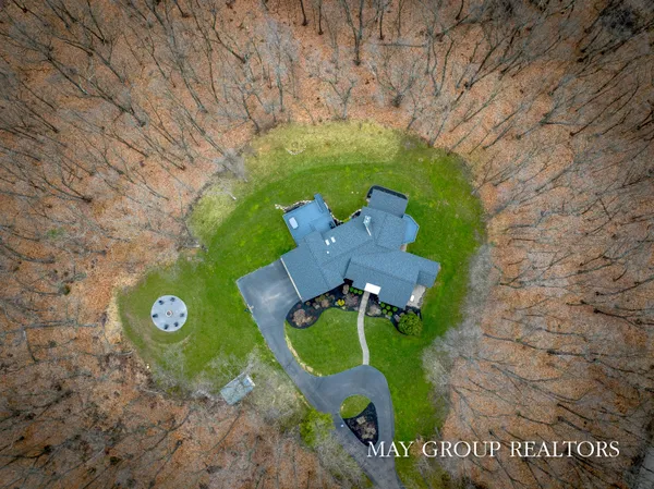 $1,350,000 | 8355 Wilderness Trail Northeast, Ada, MI 49301