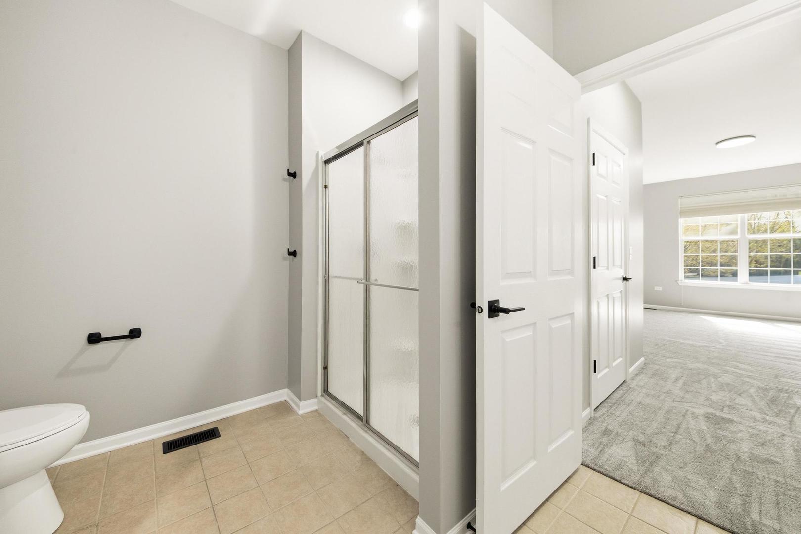 910 Oak Ridge Boulevard Elgin, IL 60120 - Photo 15 of 23