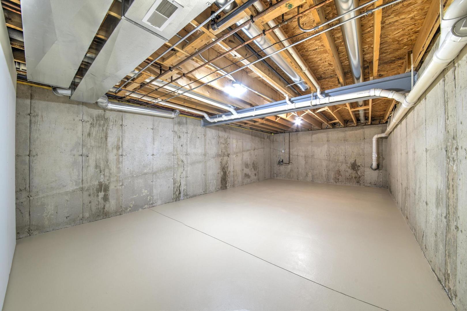 910 Oak Ridge Boulevard Elgin, IL 60120 - Photo 19 of 23