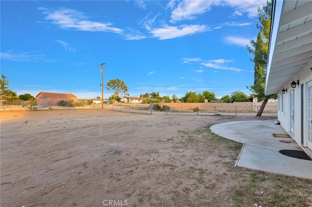 15177 Mendota Road North Apple Valley, CA 92307 - Photo 40 of 50 a view of a road with an ocean view
