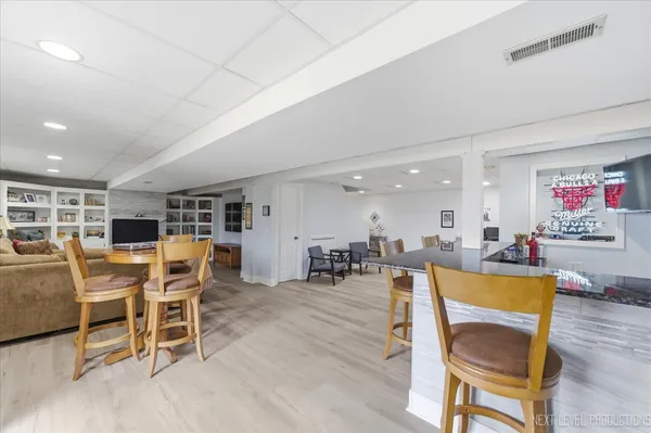 $549,900 | 2984 Marshfield Court, Elgin, IL 60124