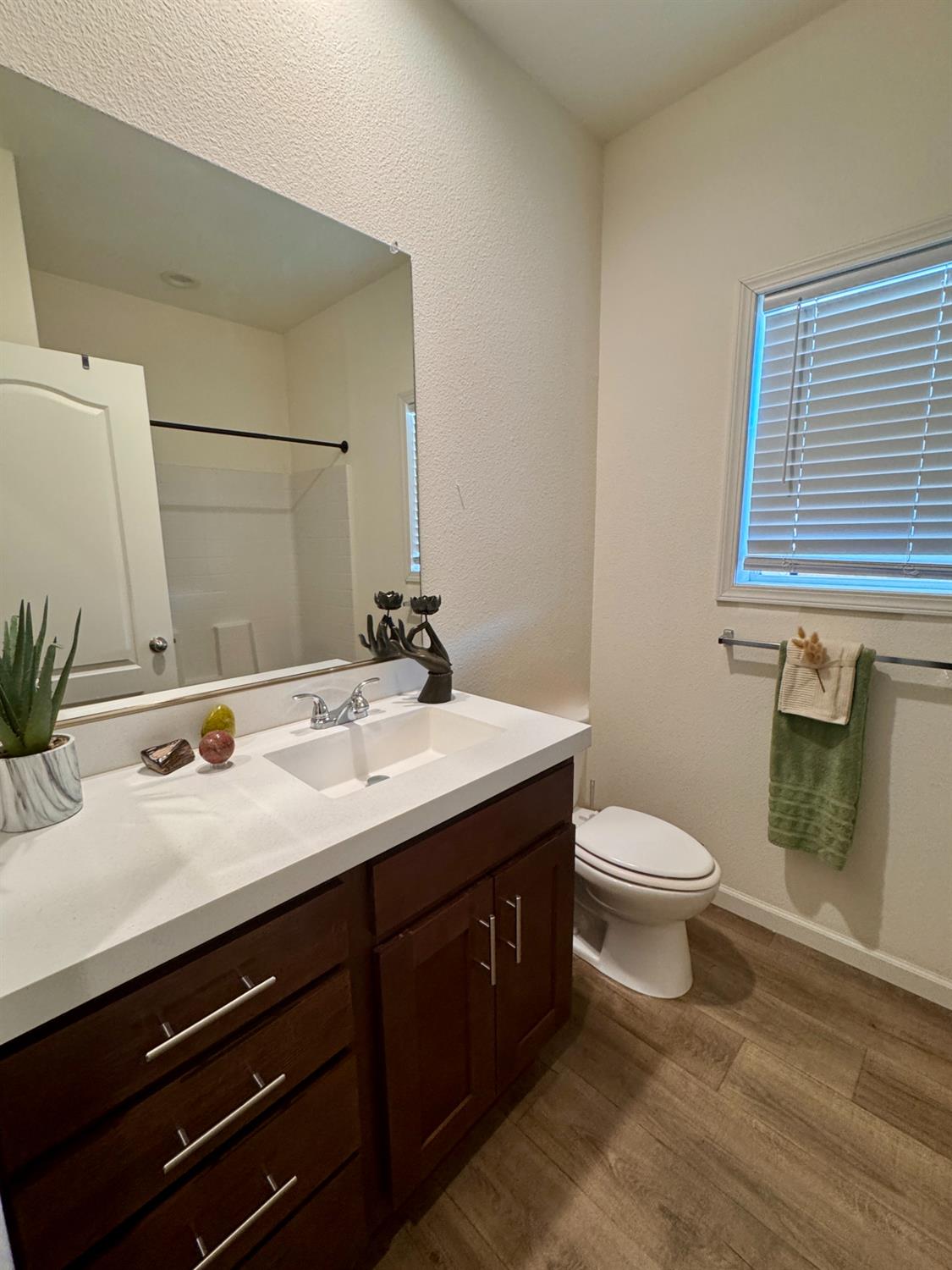 360 East Grant Line Road, Unit 16 Tracy, CA 95376 - Photo 14 of 36