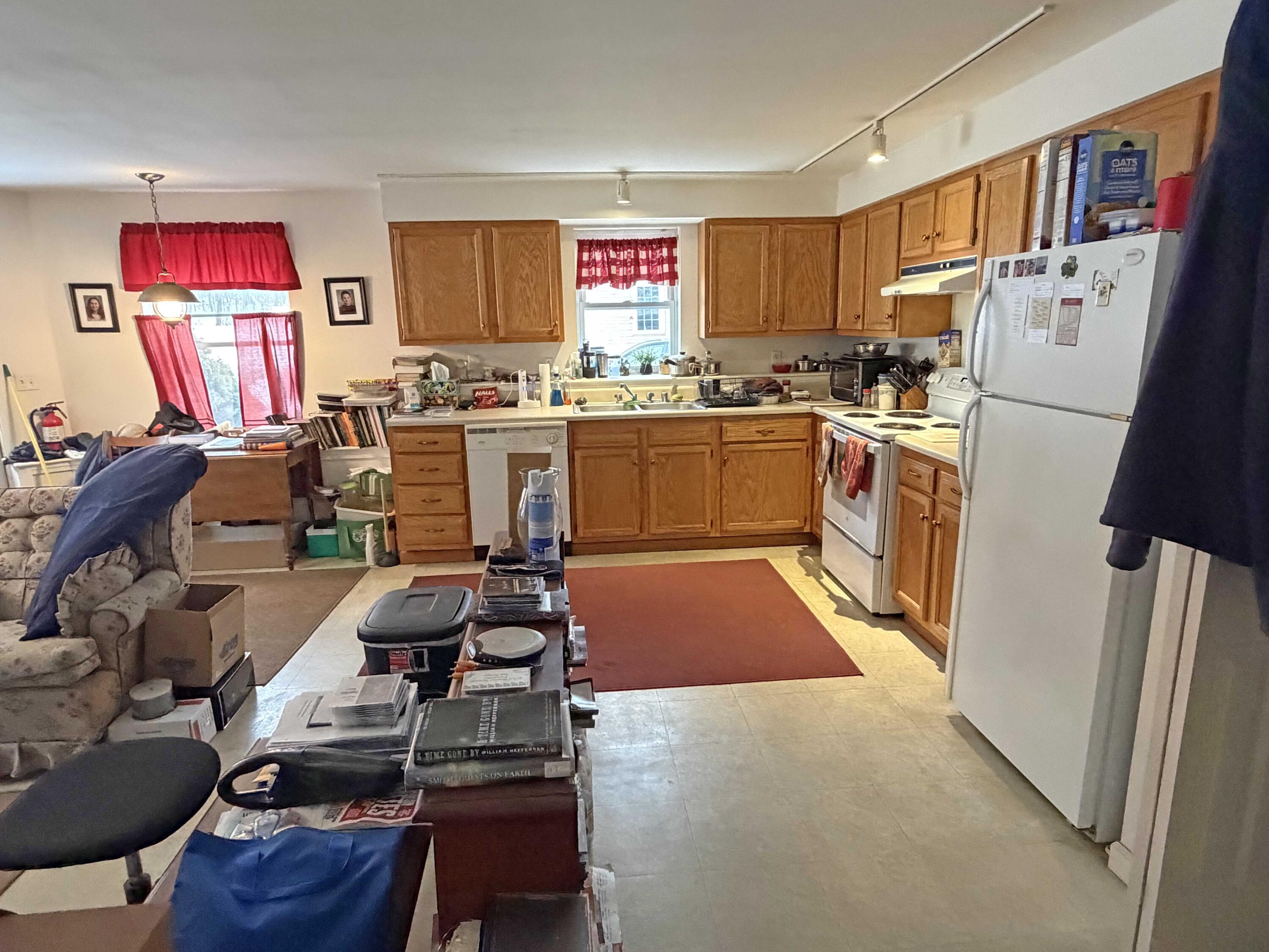 62 Spring Street Ellsworth, ME 04605 - Photo 3 of 49 1b