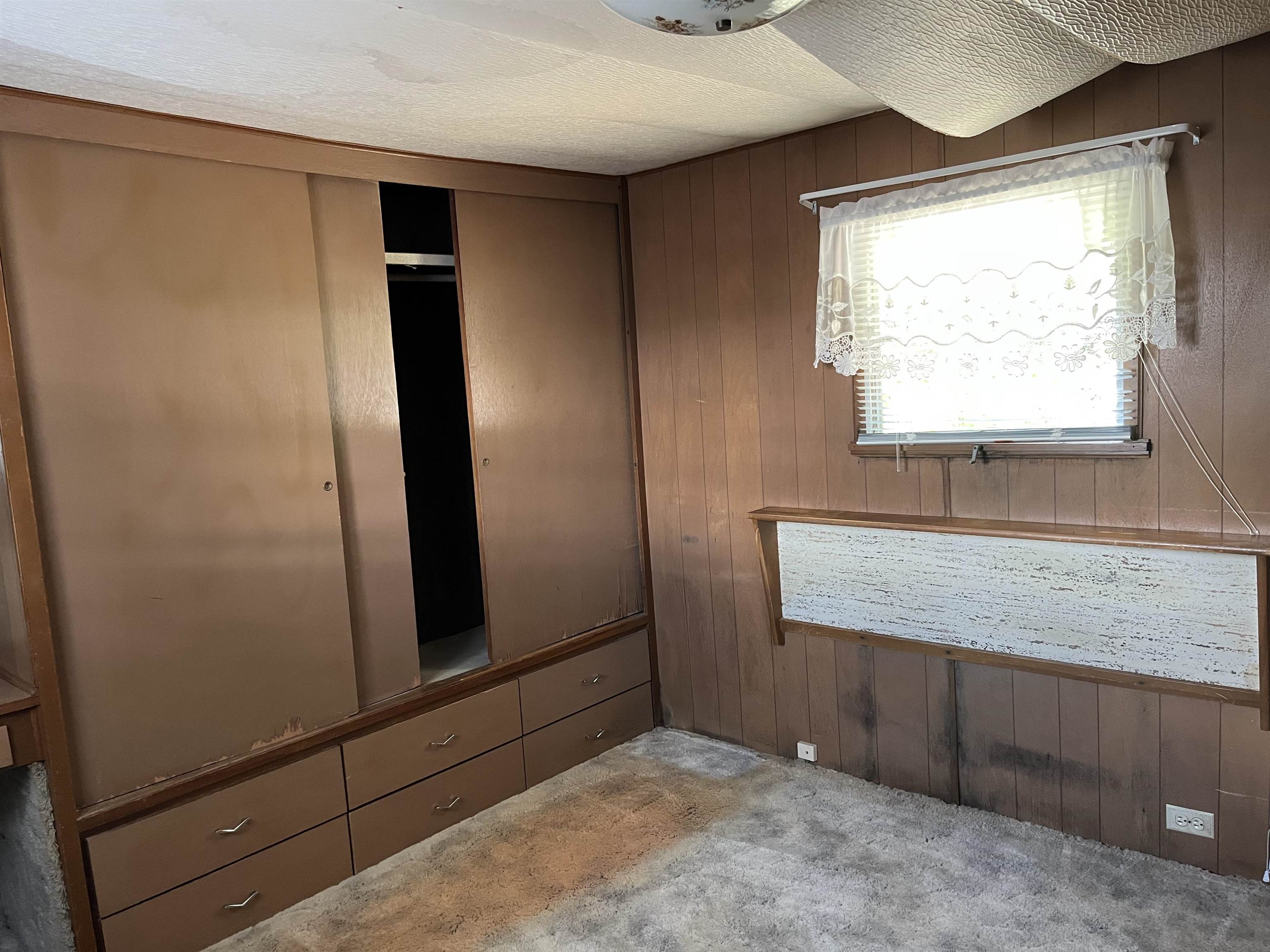 4 Morin Street, Unit 4 Holderness, NH 03245 - Photo 5 of 7