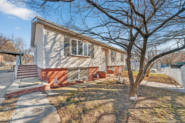 a view of outdoor space yard and patio