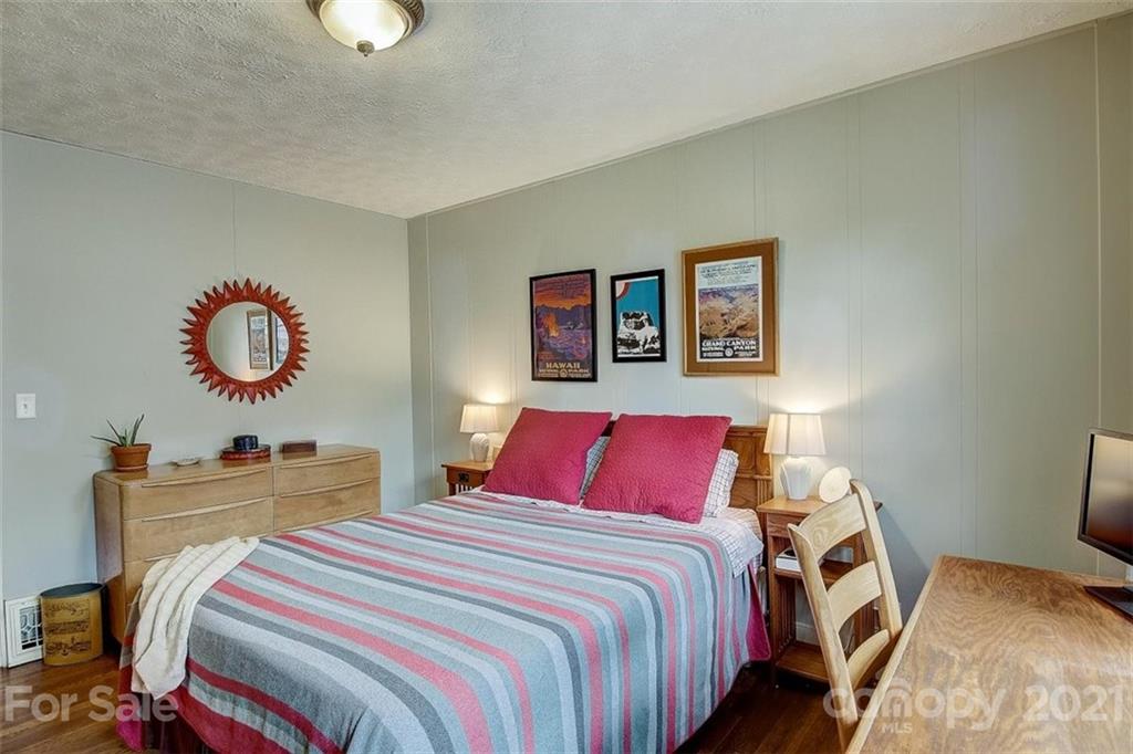 81 Longview Road Asheville, NC 28806 - Photo 14 of 25 Gallery Image 14