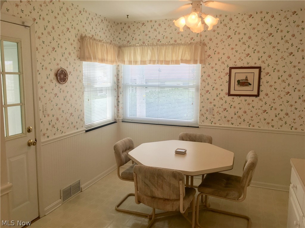 1900 Stabler Road Akron, OH 44313 - Photo 5 of 34 Gallery Image 5