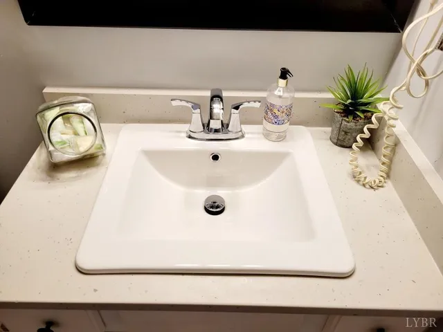 $121,500 | 1245 Graves Harbor Trail, Unit 2103, Huddleston, VA 24104