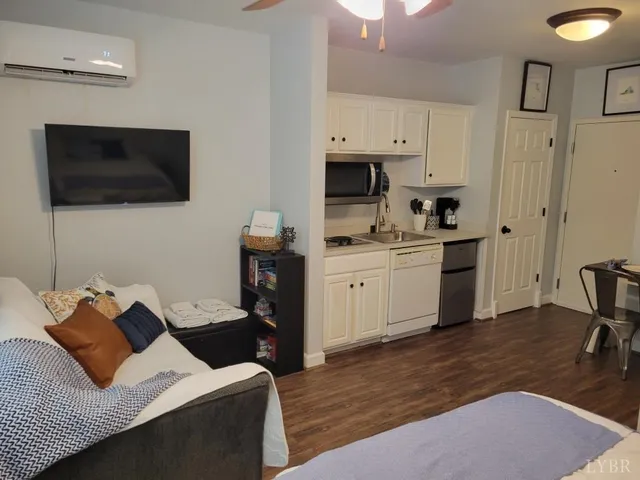 $121,500 | 1245 Graves Harbor Trail, Unit 2103, Huddleston, VA 24104