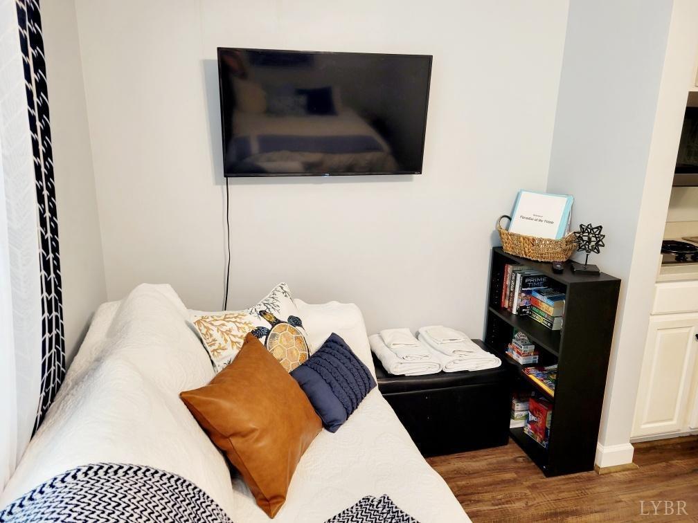 1245 Graves Harbor Trail, Unit 2103 Huddleston, VA 24104 - Photo 6 of 27