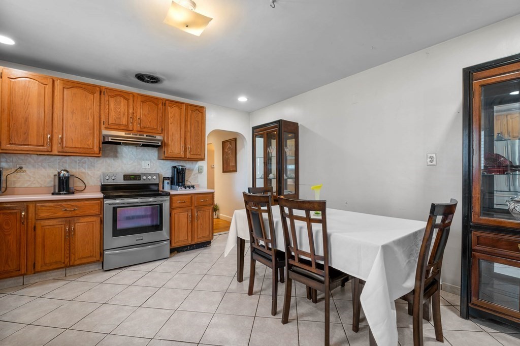 33 Derby Road Revere, MA 02151 - Photo 20 of 40 Gallery Image 20