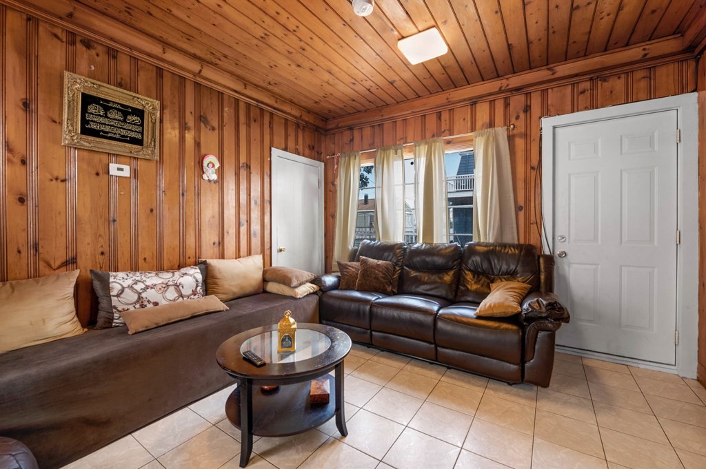 33 Derby Road Revere, MA 02151 - Photo 24 of 40 Gallery Image 24