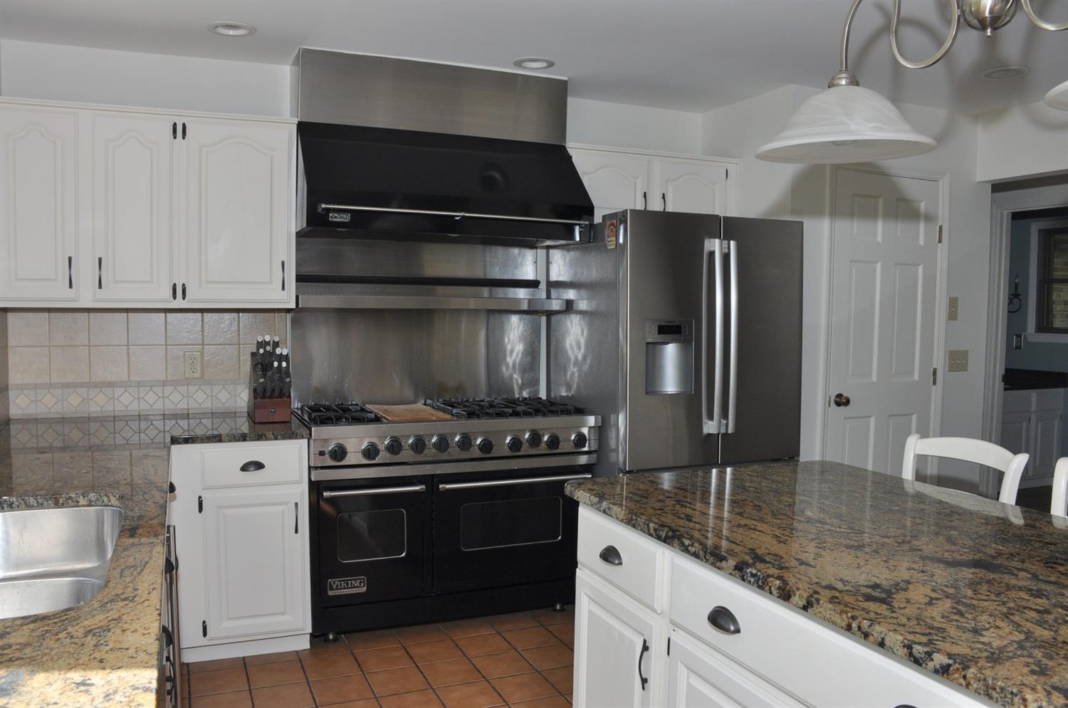 6614 Hayes Road Cincinnati, OH 45248 - Photo 7 of 23
