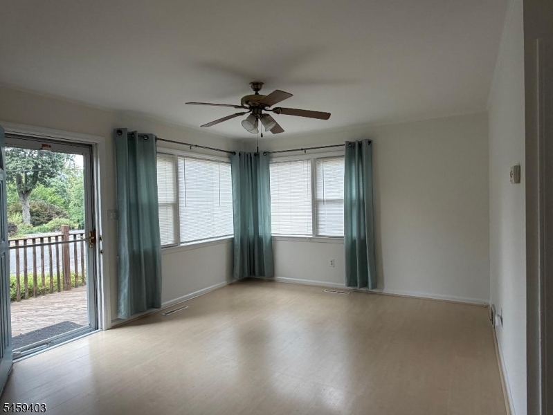 546 Vail Road Landing, NJ 07850 - Photo 7 of 19 Gallery Image 7