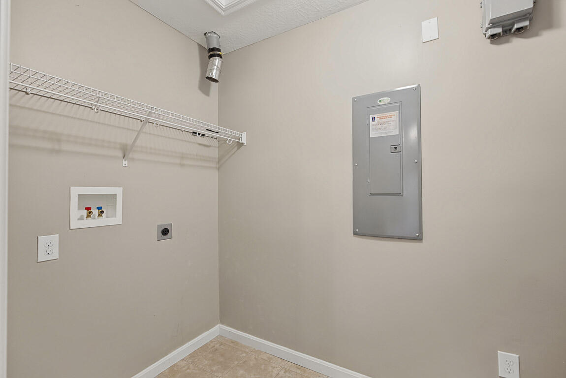4292 Country Mill Ridge Burlington, KY 41005 - Photo 16 of 22 Laundry