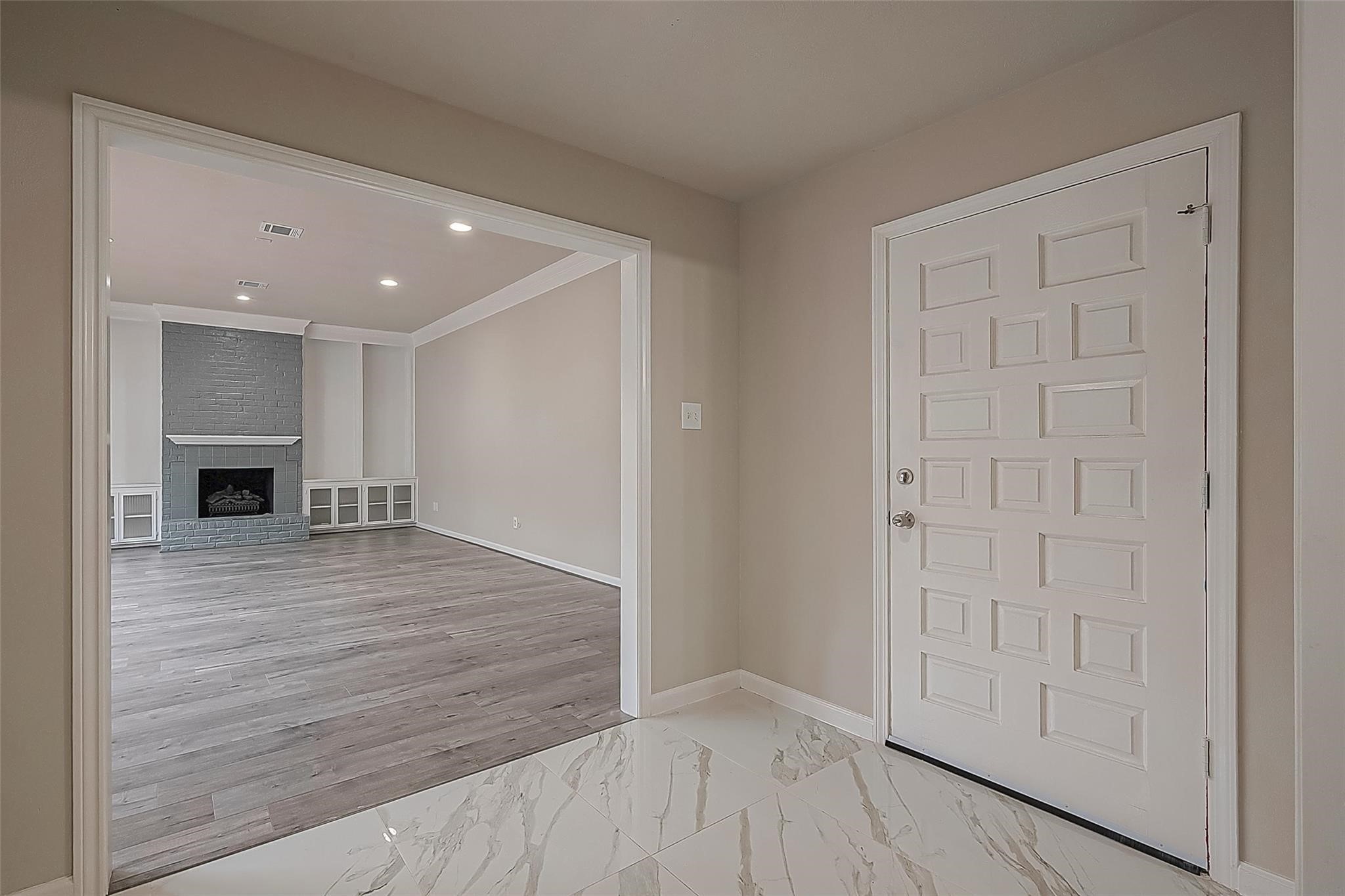 10811 Villa Lea Lane Houston, TX 77071 - Photo 3 of 34