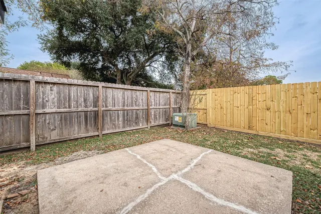 $2,395 | 10811 Villa Lea Lane, Houston, TX 77071