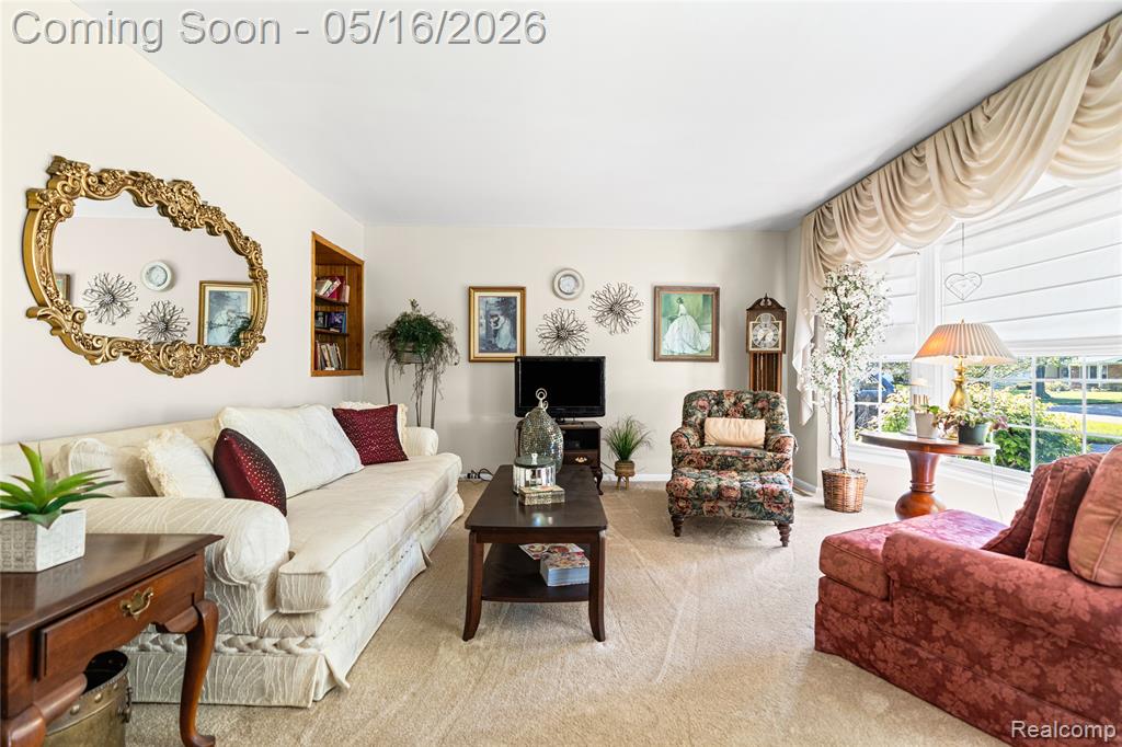 1424 West Judd Road Flint, MI 48507 - Photo 4 of 26