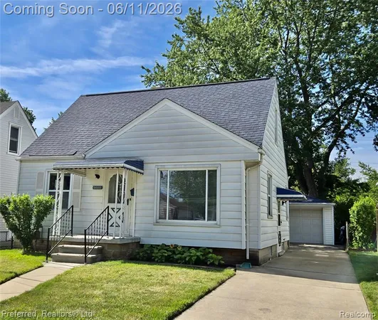 $165,000 | 24353 Dartmouth Street, Dearborn Heights, MI 48125