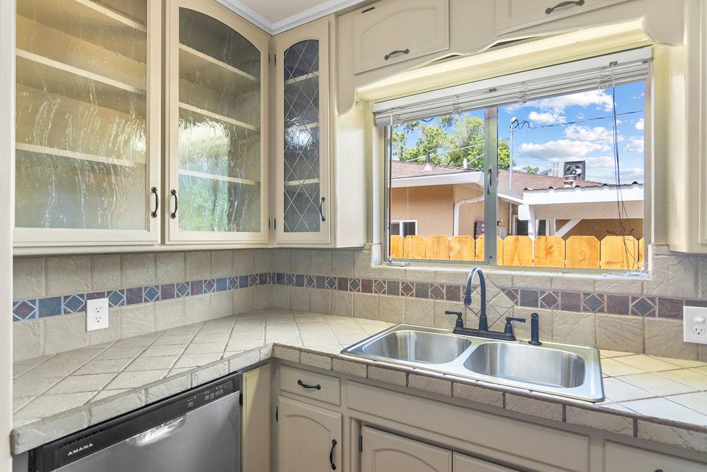 1337 Pearl Street Modesto, CA 95350 - Photo 16 of 34