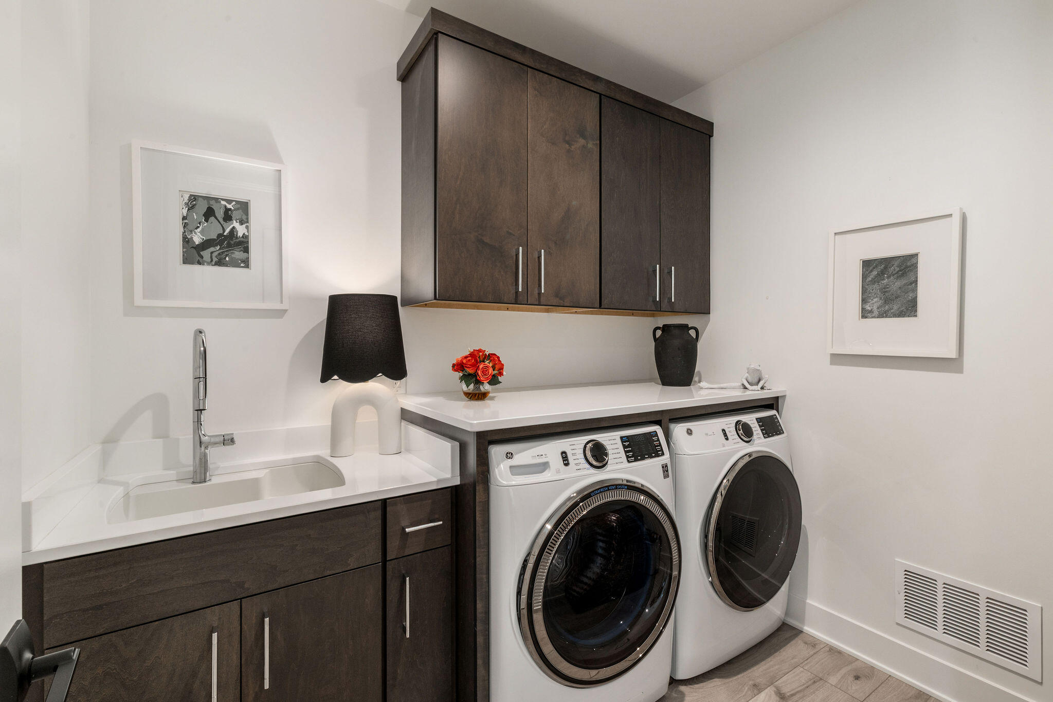 7970 West Stone Rdg Drive, Unit 851 Lannon, WI 53046 - Photo 25 of 49 Laundry Room