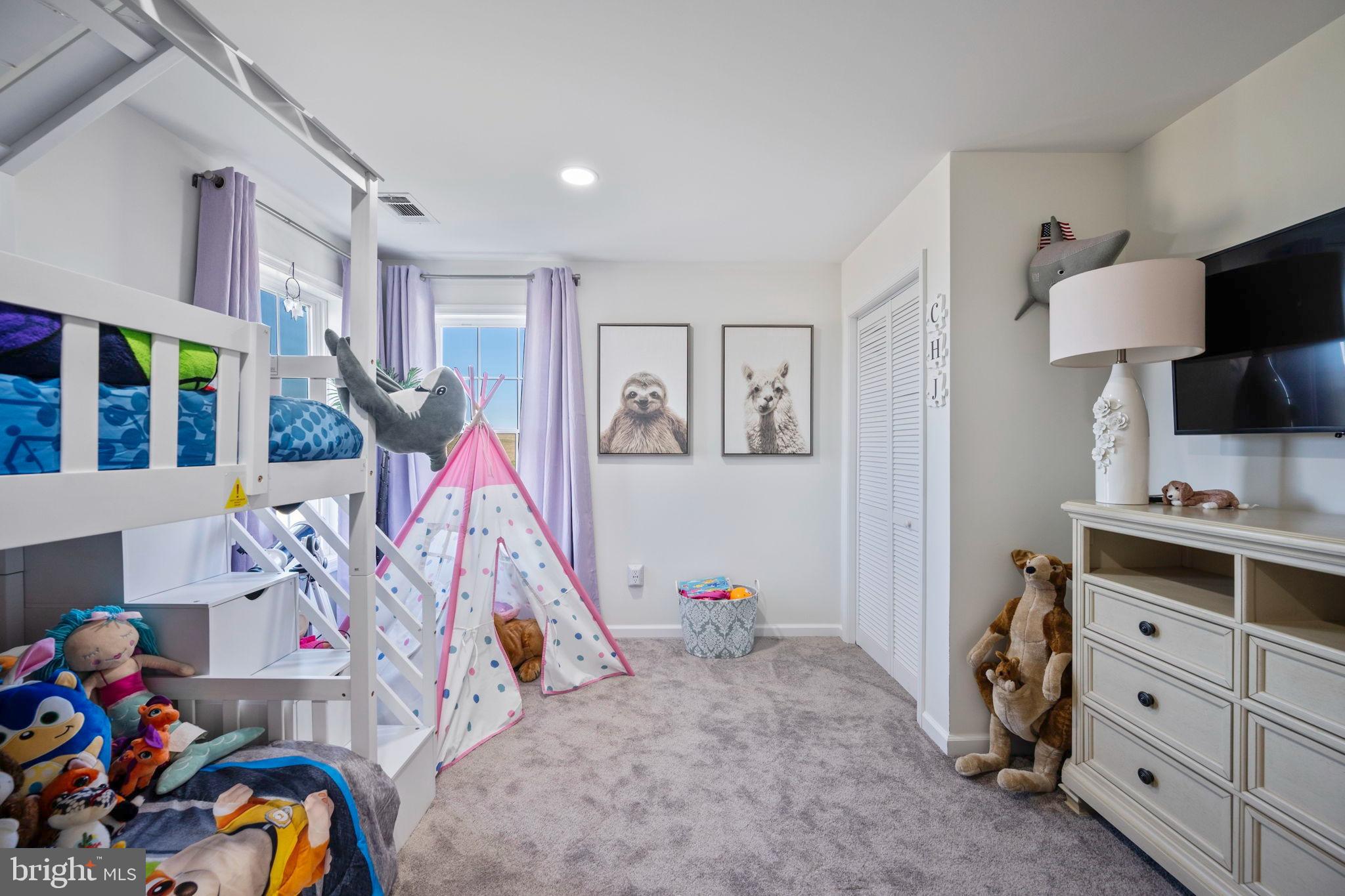 118 South Clear Ridge Road New Windsor, MD 21776 - Photo 21 of 44 a view of a room with gym equipment