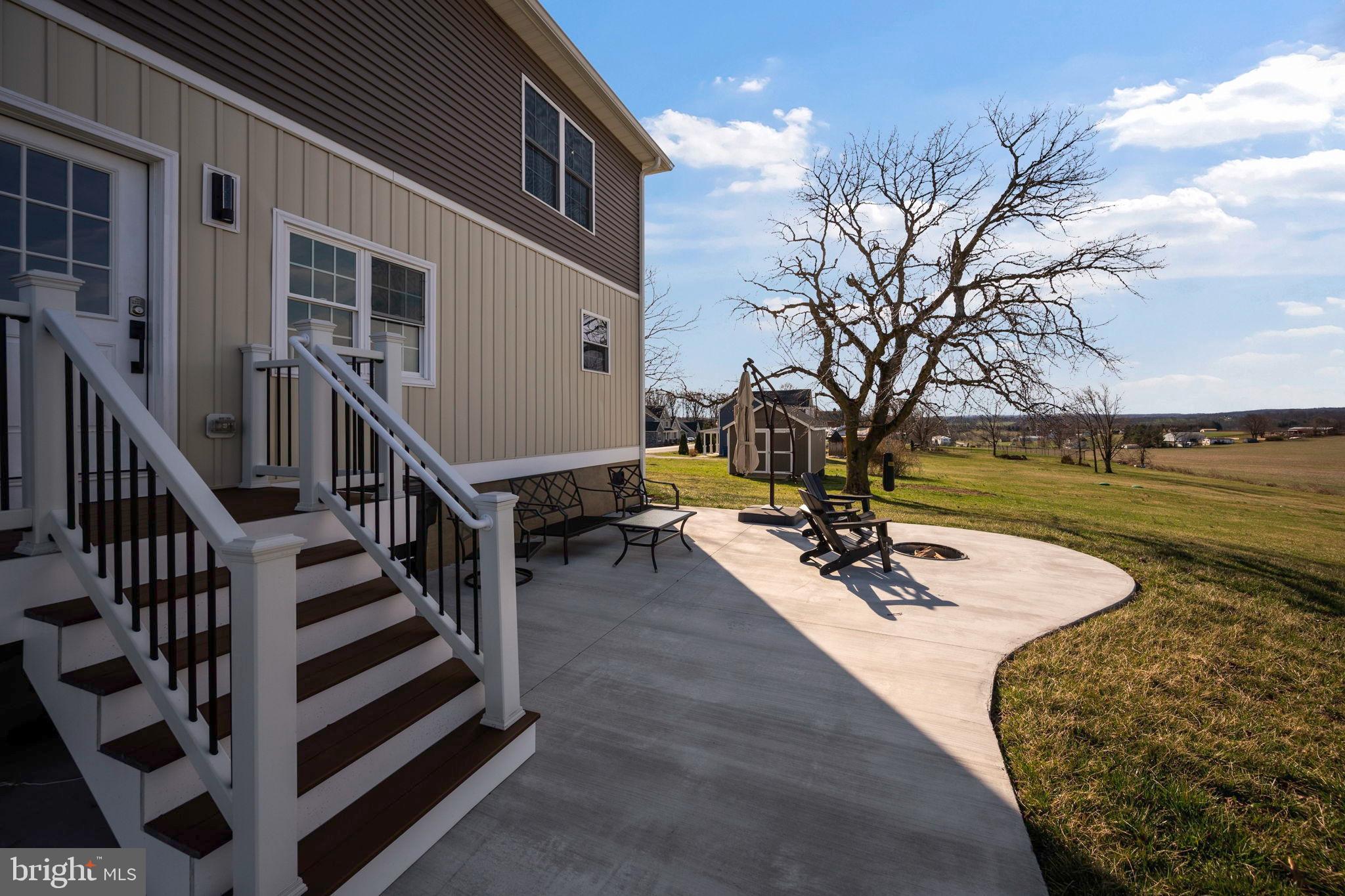 118 South Clear Ridge Road New Windsor, MD 21776 - Photo 38 of 44 a view of a swimming pool with house