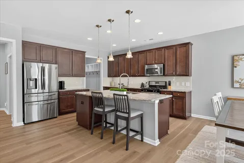 $675,000 | 6621 Central Pacific Avenue, Charlotte, NC 28210