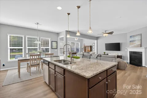 $675,000 | 6621 Central Pacific Avenue, Charlotte, NC 28210