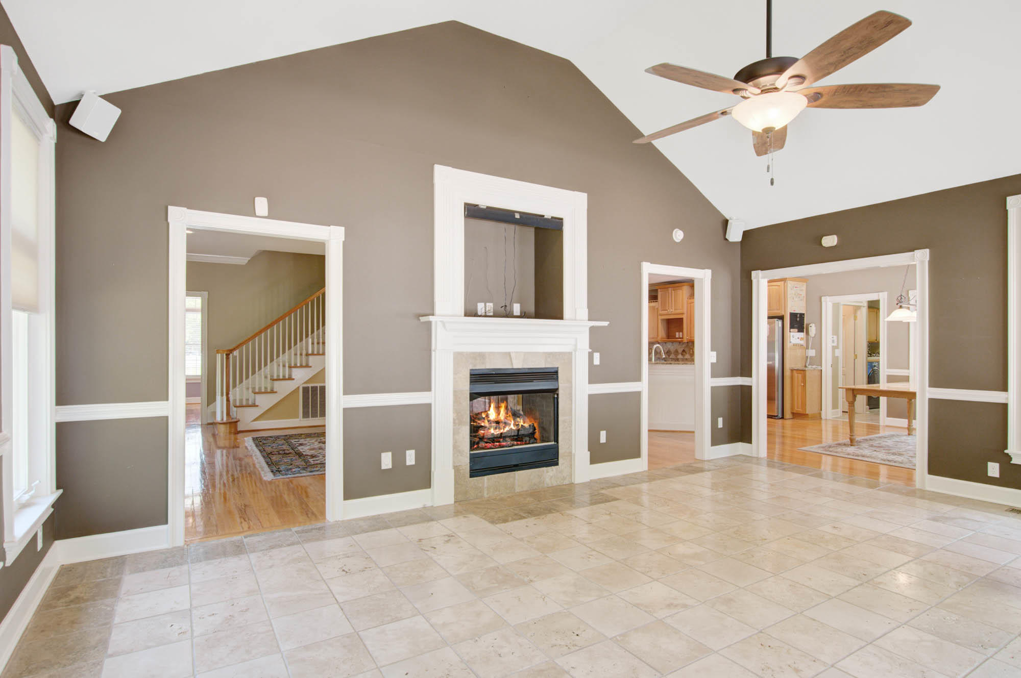 1217 Ocean View Road Charleston, SC 29412 - Photo 14 of 50 Set55 Living vs
