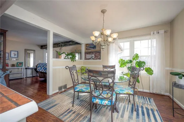 $500,000 | 25401 Lone Pine Drive, Cleveland, MO 64734