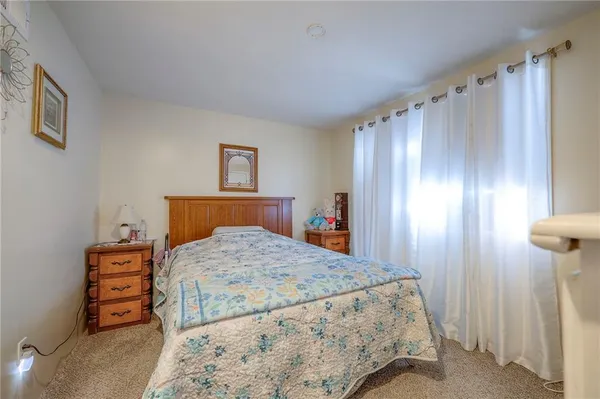 $500,000 | 25401 Lone Pine Drive, Cleveland, MO 64734