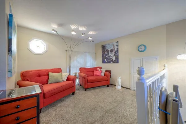 $500,000 | 25401 Lone Pine Drive, Cleveland, MO 64734
