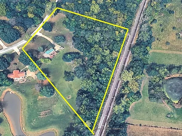 $500,000 | 25401 Lone Pine Drive, Cleveland, MO 64734