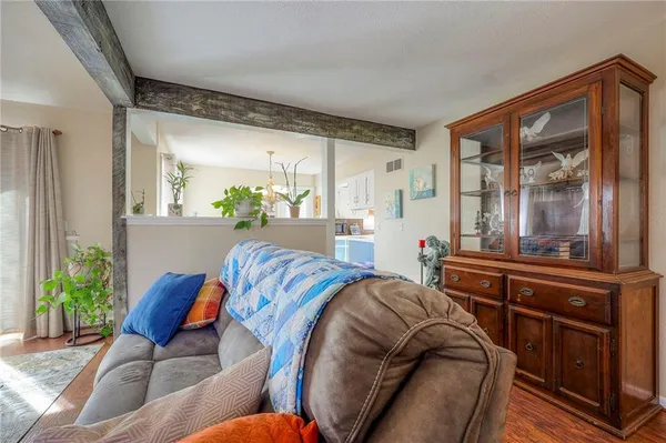 $500,000 | 25401 Lone Pine Drive, Cleveland, MO 64734