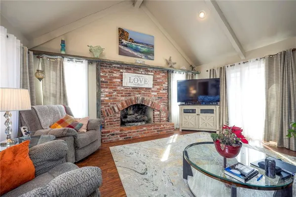 $500,000 | 25401 Lone Pine Drive, Cleveland, MO 64734