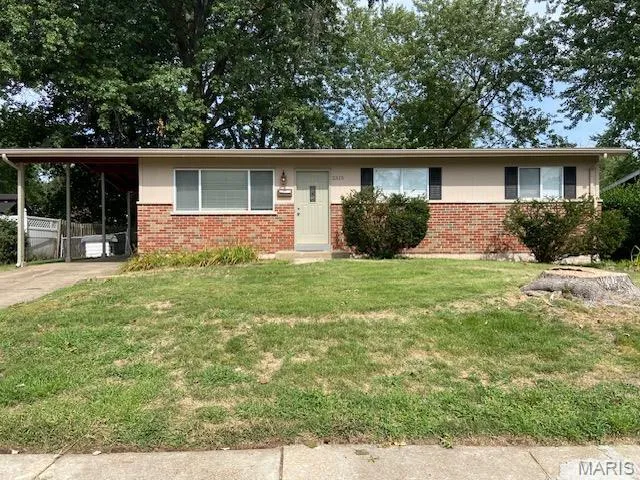 $1,600 | 2315 Love Lane, Florissant, MO 63031