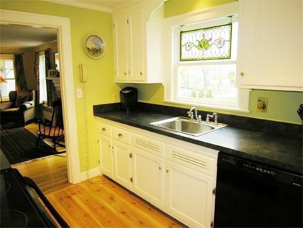 31 Norwich Road Needham, MA 02492 - Photo 7 of 22 Gallery Image 7