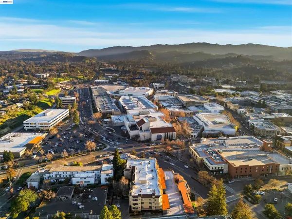 $775,000 | 1201 Alta Vista Court, Unit 203, Walnut Creek, CA 94596